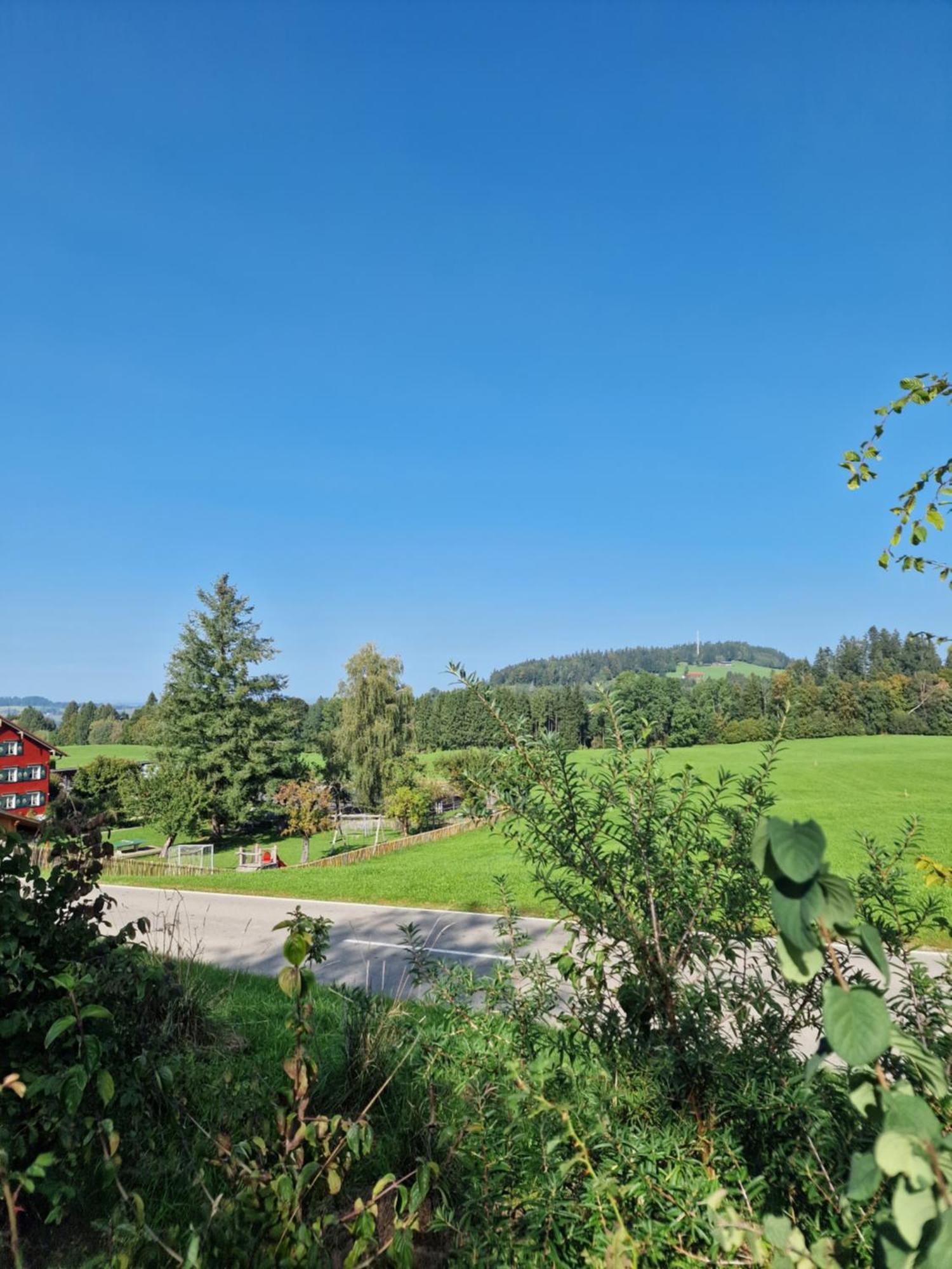 Ferienwohnung Der Perfekte Ausgangspunkt Weiler-Simmerberg Exterior foto